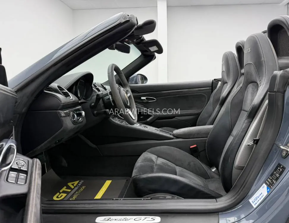 Porsche 718 2018 for Sale in Dubai Image-12