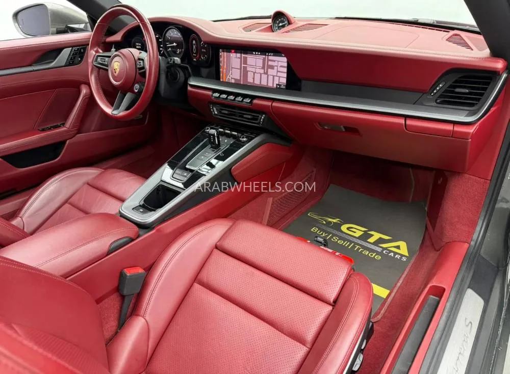 بورشه 911 2020 for Sale in دبي Image-2