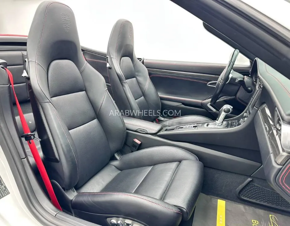 Porsche 911 2015 for Sale in Dubai Image-12