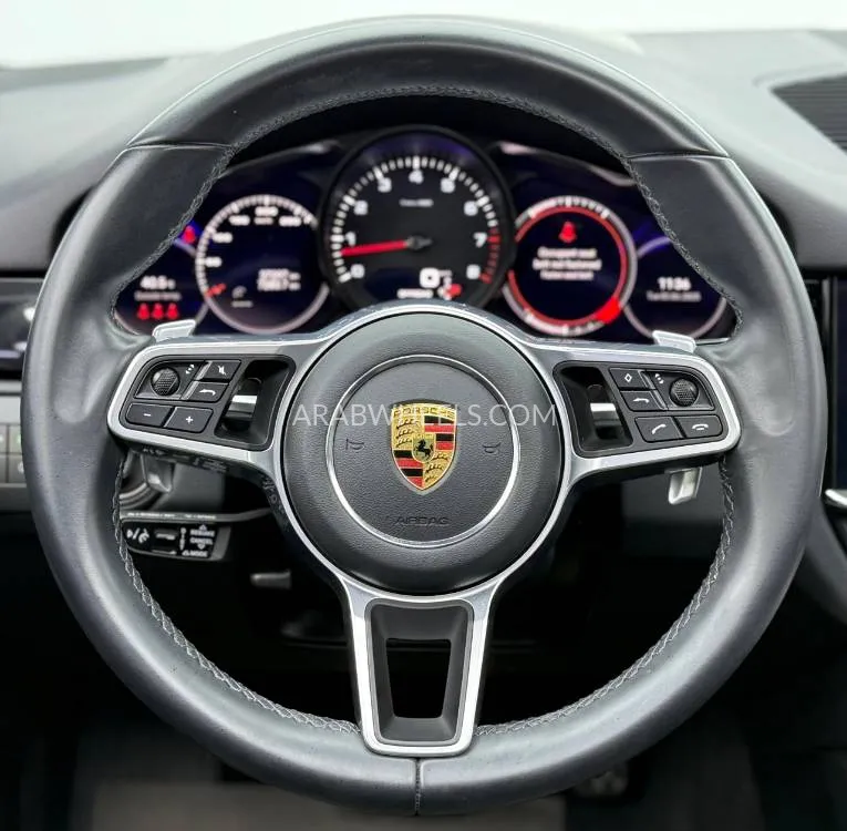 Porsche Cayenne 2022 for Sale in Dubai Image-7