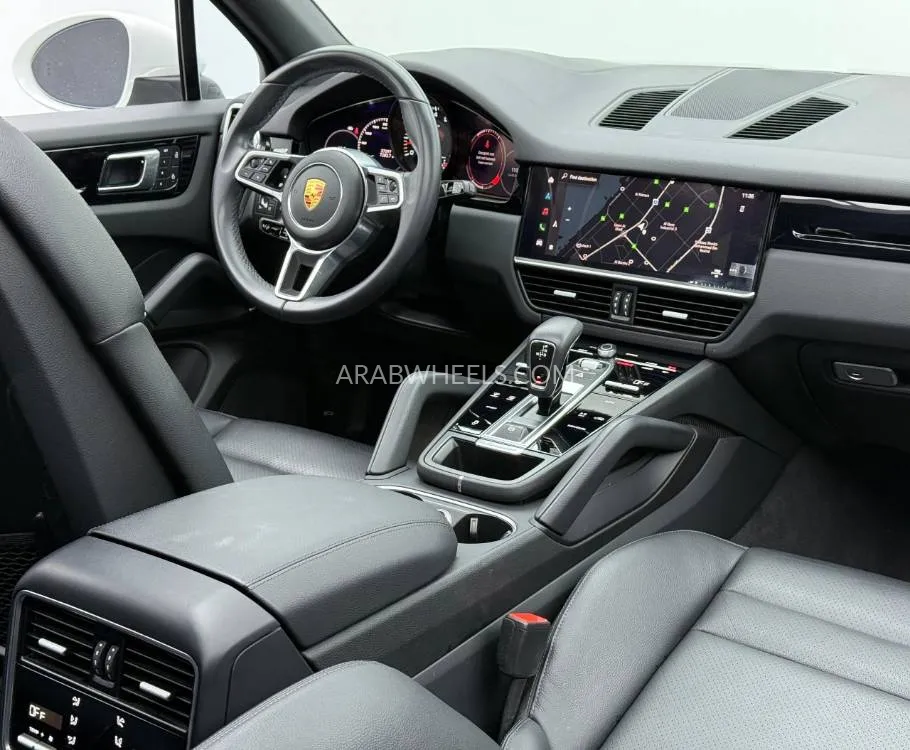 Porsche Cayenne 2022 for Sale in Dubai Image-10