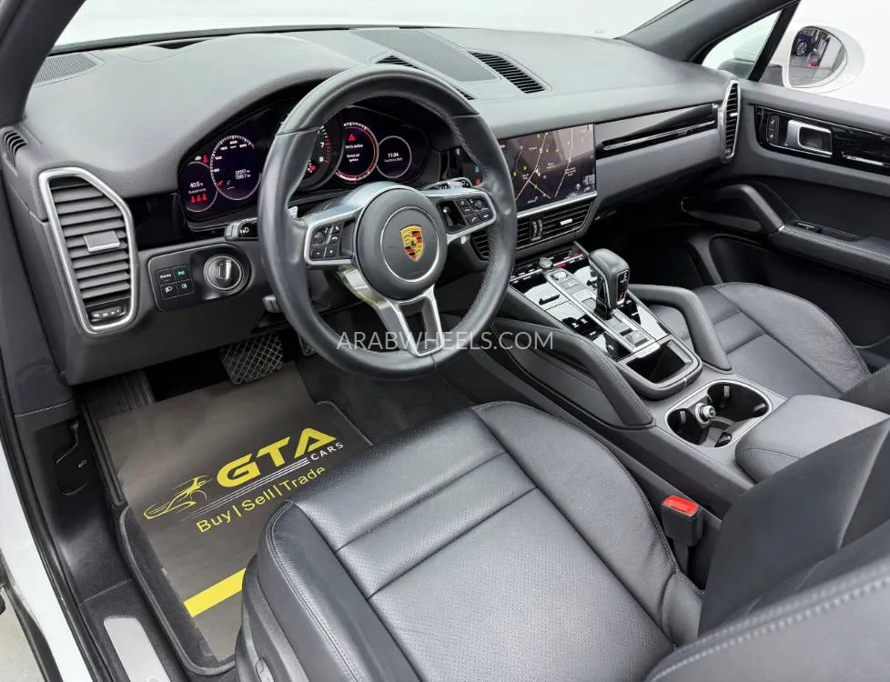 Porsche Cayenne 2022 for Sale in Dubai Image-11