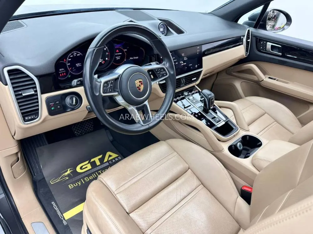 Porsche Cayenne 2022 for Sale in Dubai Image-9