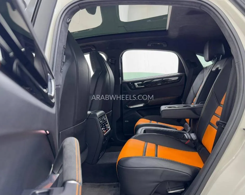 Porsche Cayenne 2021 for Sale in Dubai Image-16