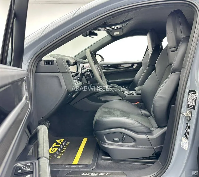 Porsche Cayenne 2025 for Sale in Dubai Image-16