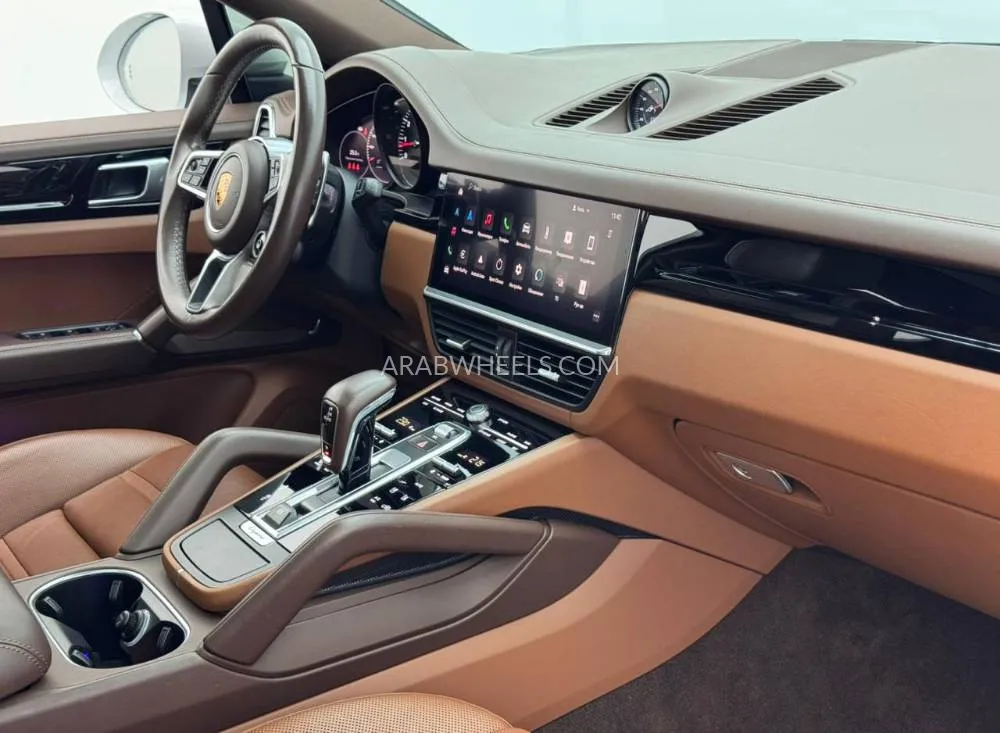 Porsche Cayenne 2022 for Sale in Dubai Image-15