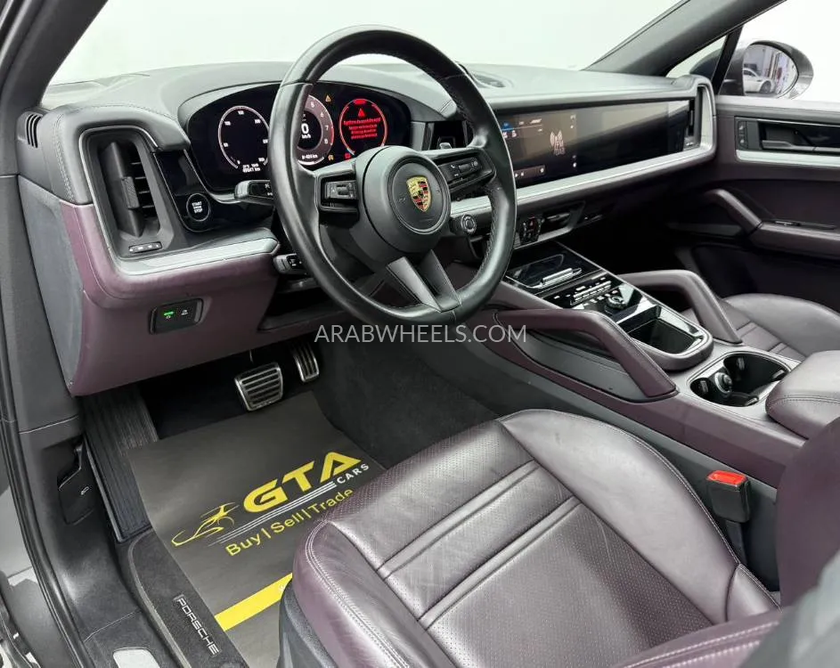 Porsche Cayenne 2024 for Sale in Dubai Image-10