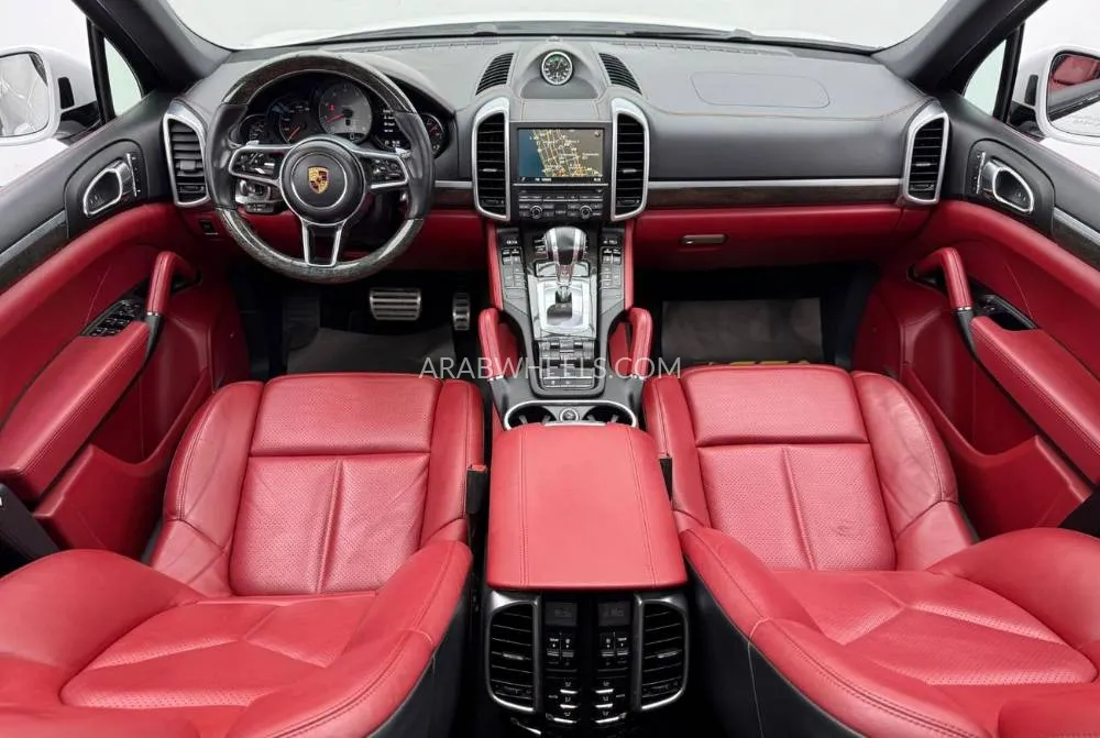 Porsche Cayenne 2016 for Sale in Dubai Image-13