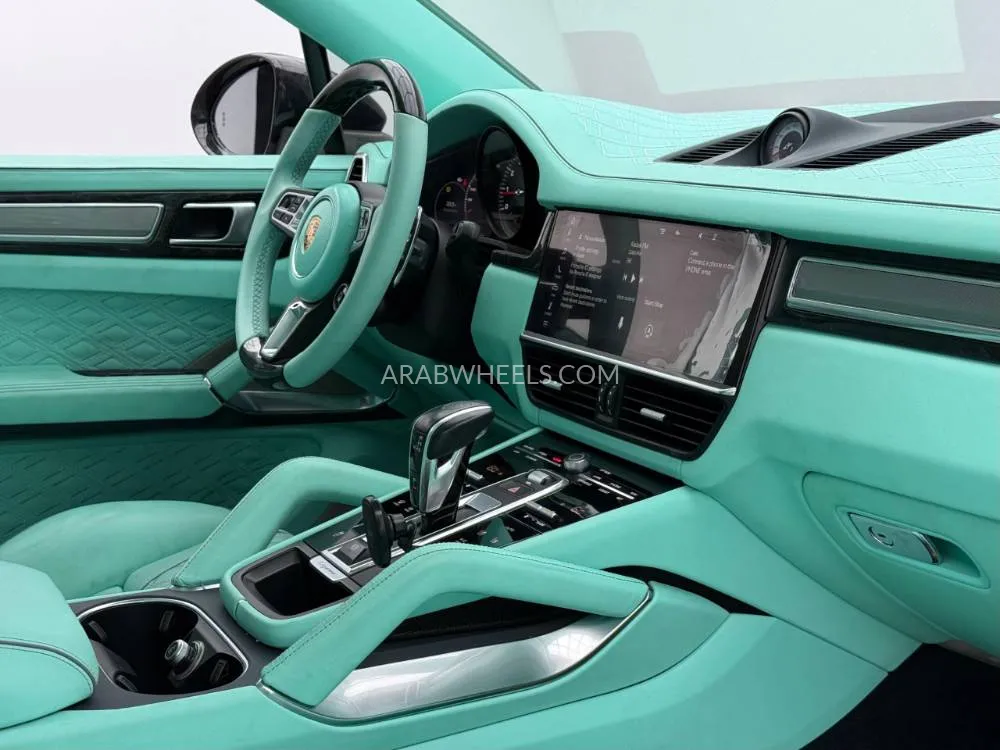 Porsche Cayenne 2020 for Sale in Dubai Image-13