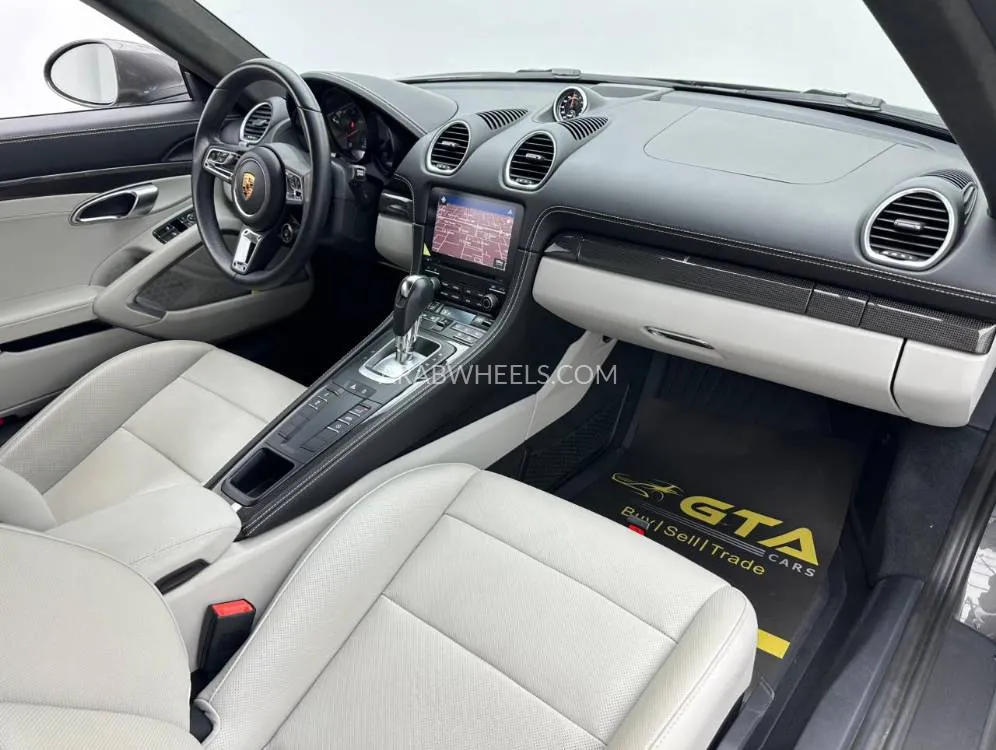 Porsche Cayman 2022 for Sale in Dubai Image-11