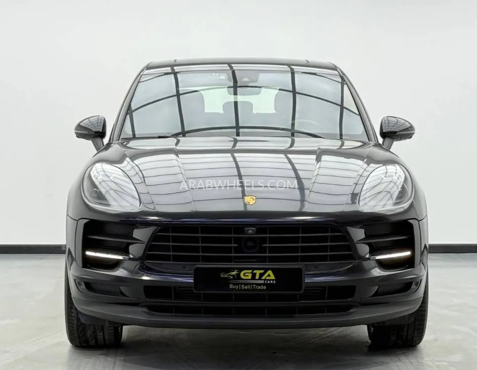 Porsche Macan 2023 for Sale in Dubai Image-2