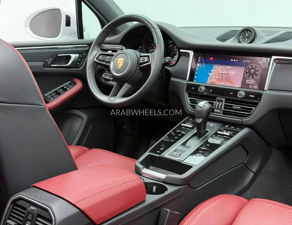 Porsche Macan 2024 for Sale in Dubai Image-11