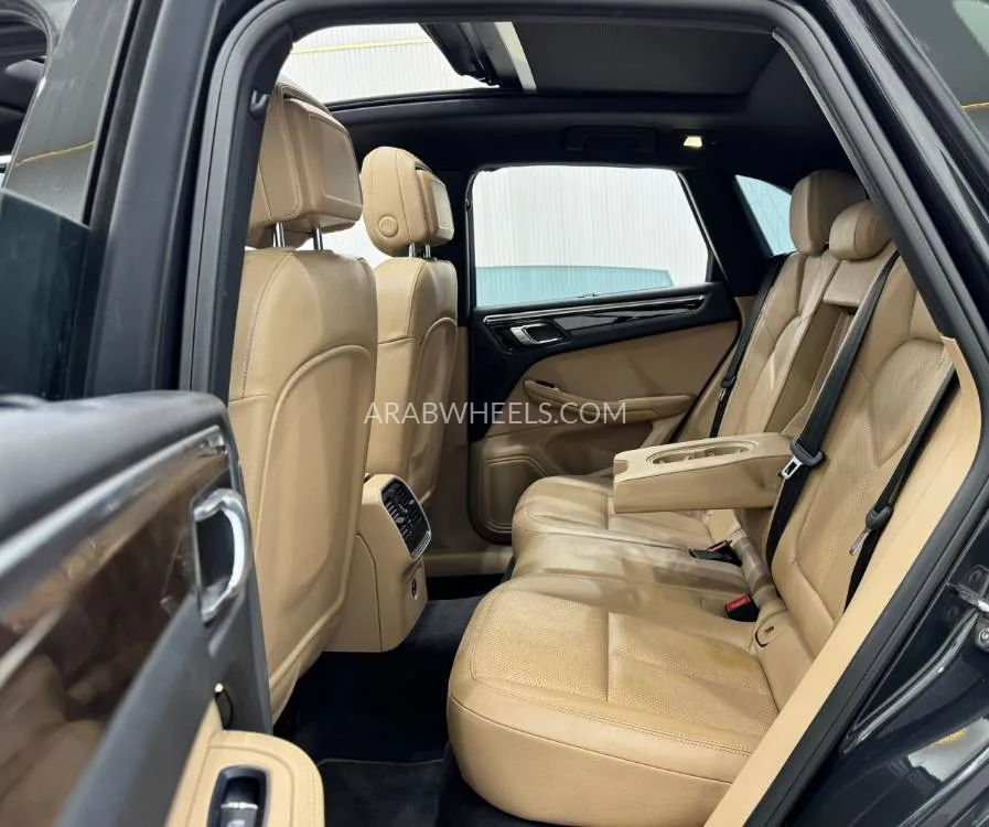 بورشه ماكان 2020 for Sale in دبي Image-17