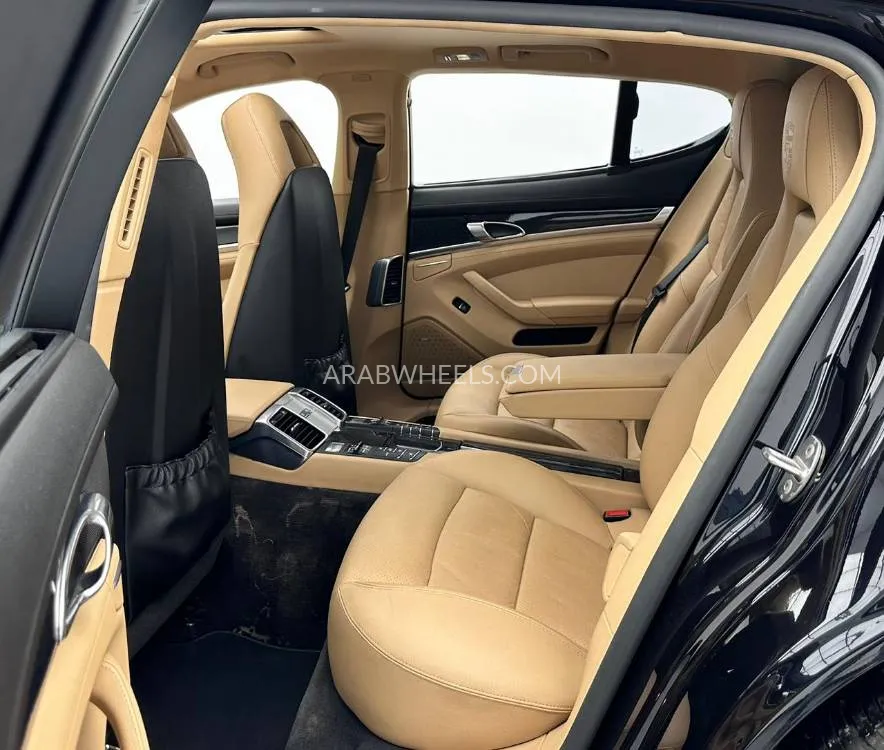 Porsche Panamera 2016 for Sale in Dubai Image-18