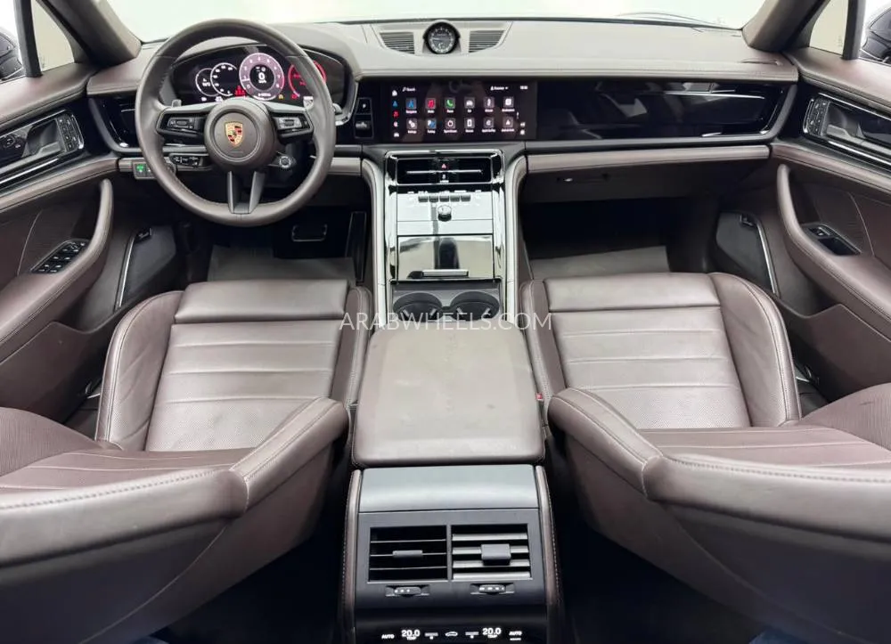 بورشه باناميرا 2025 for Sale in دبي Image-7