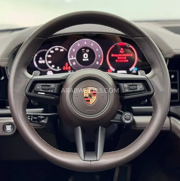 بورشه باناميرا 2025 for Sale in دبي Image-9