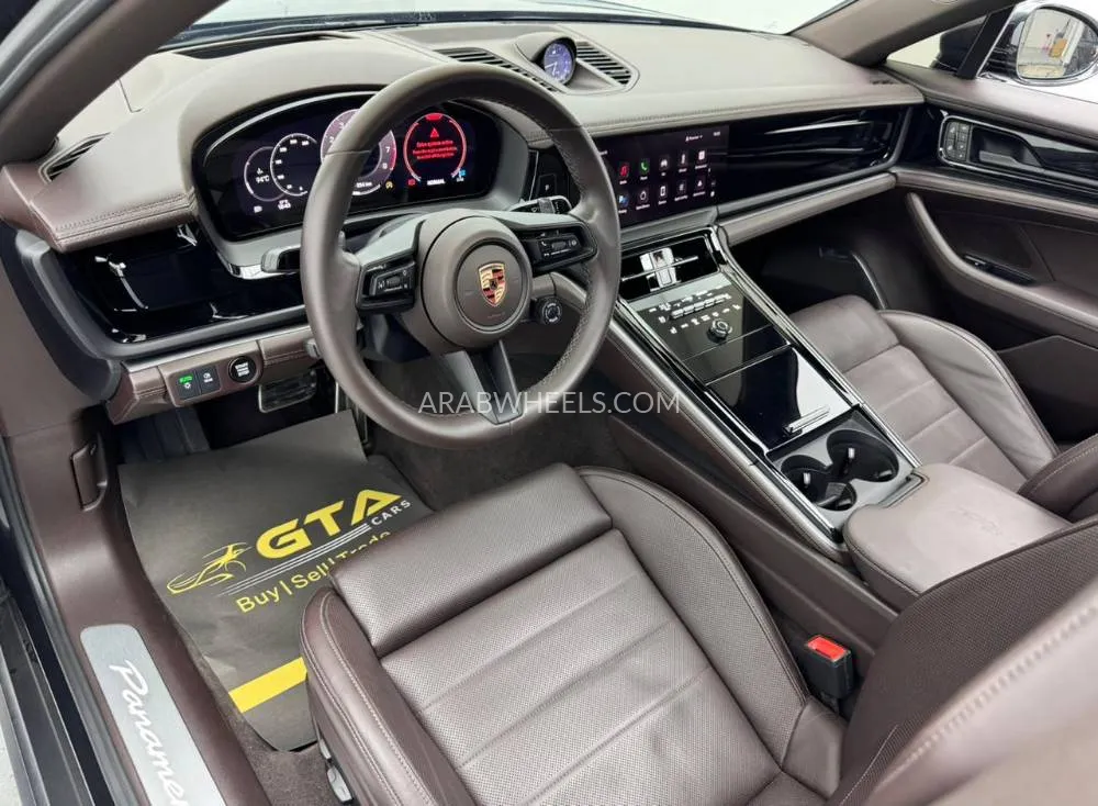 بورشه باناميرا 2025 for Sale in دبي Image-16