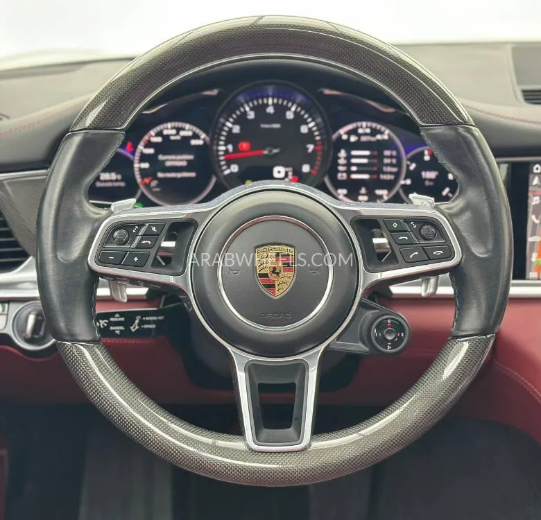 Porsche Panamera 2018 for Sale in Dubai Image-7