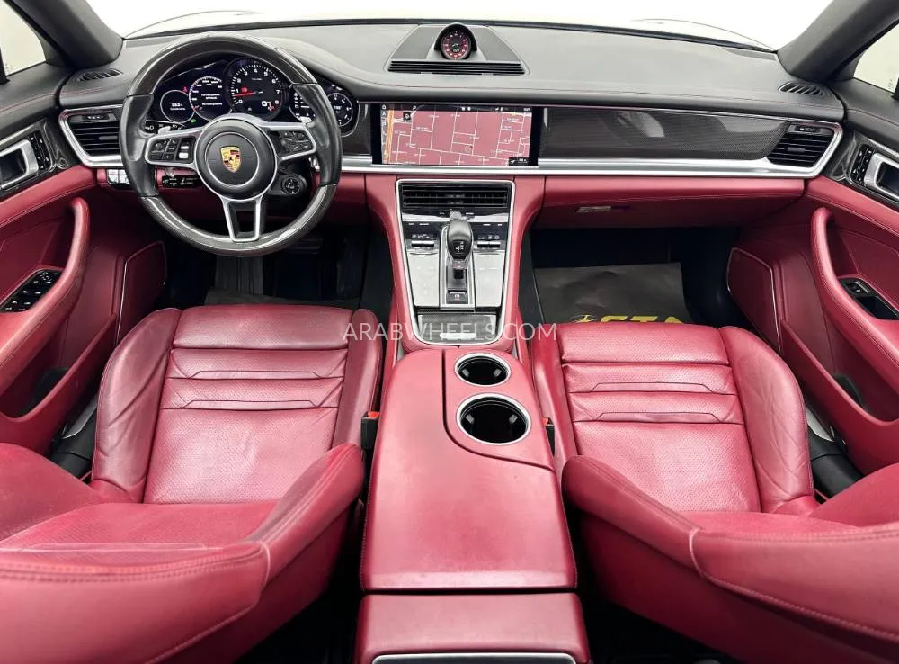 Porsche Panamera 2018 for Sale in Dubai Image-10