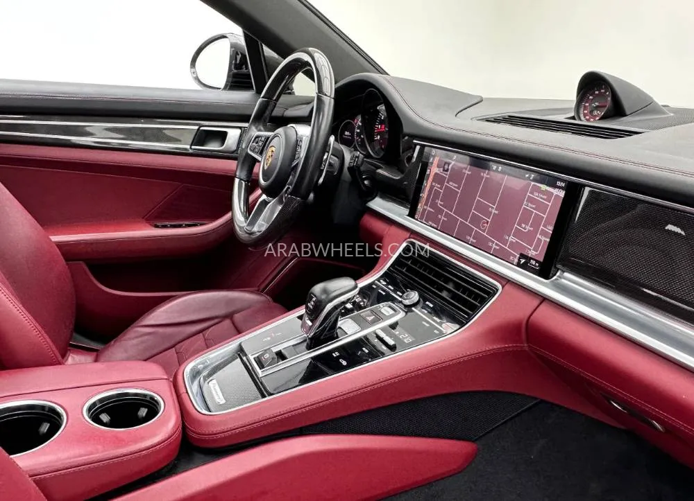 Porsche Panamera 2018 for Sale in Dubai Image-12