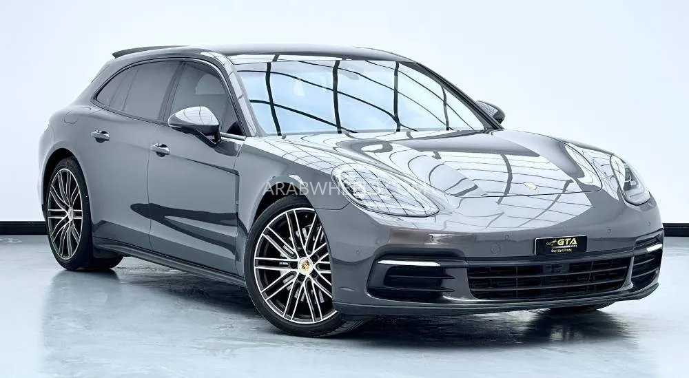 Porsche Panamera 2018 for Sale in Dubai Image-19