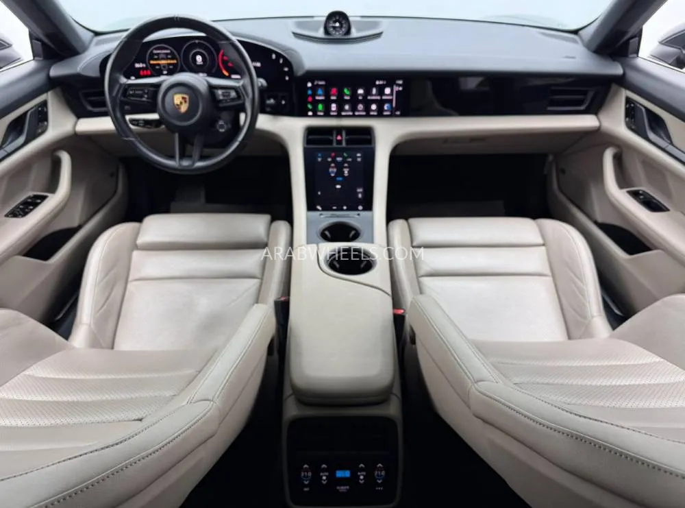 بورشه تايكان 2021 for Sale in دبي Image-7