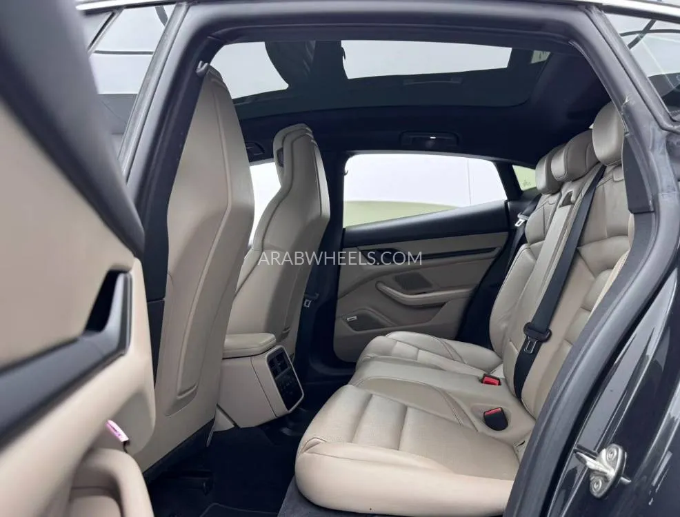 بورشه تايكان 2021 for Sale in دبي Image-12