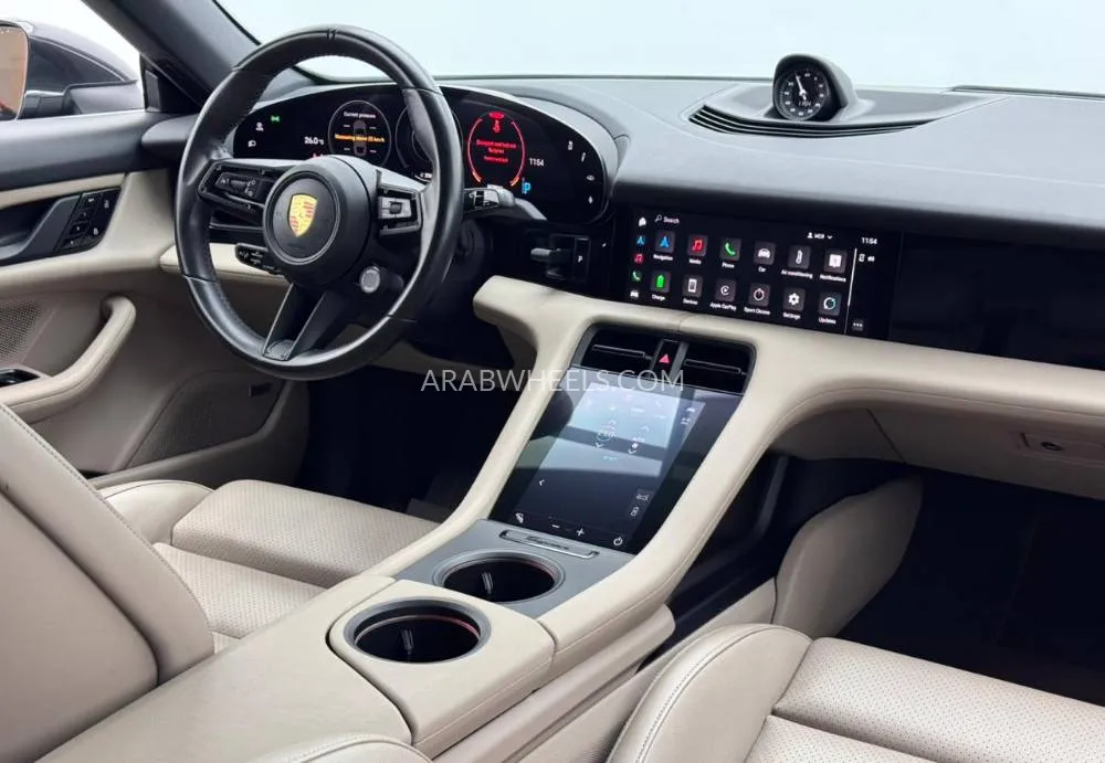 بورشه تايكان 2021 for Sale in دبي Image-14