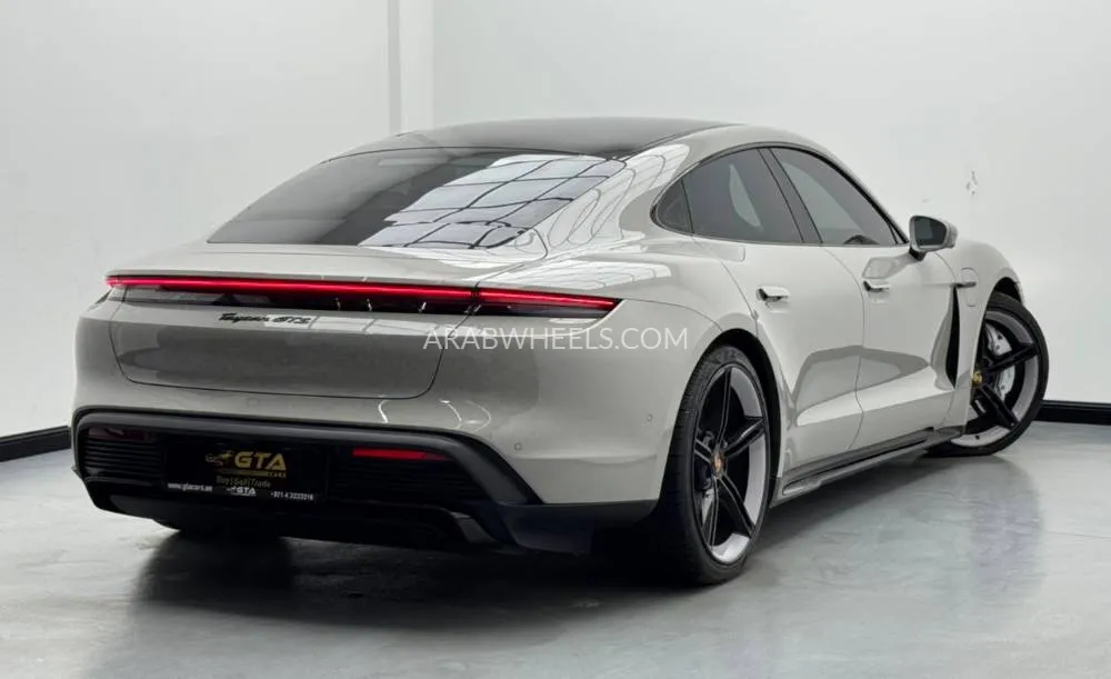 بورشه تايكان 2023 for Sale in دبي Image-4