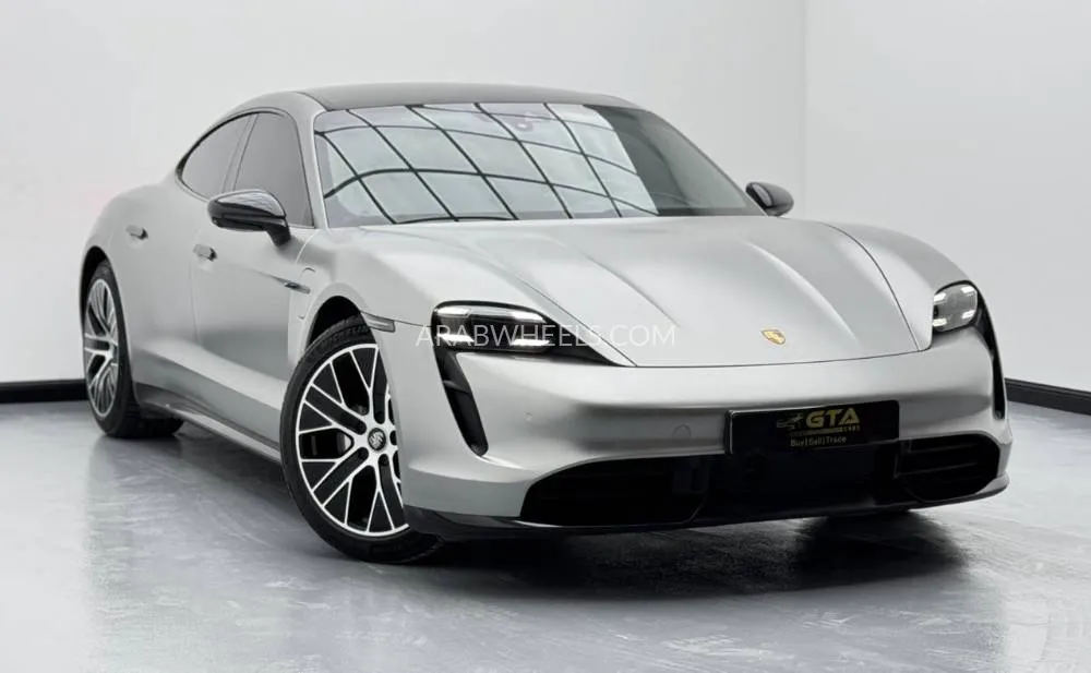 Porsche Taycan 2021 for Sale in Dubai Image-17