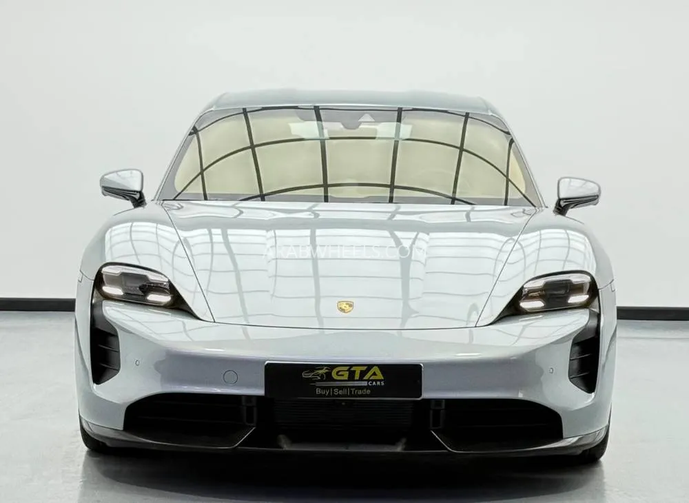 Porsche Taycan 2021 for Sale in Dubai Image-2