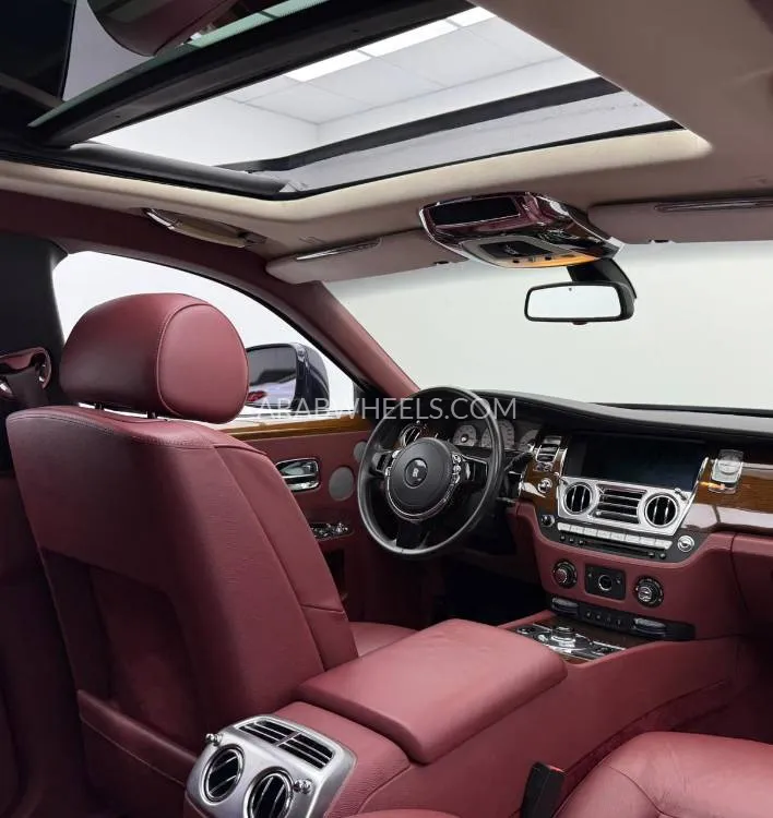 Rolls Royce Ghost 2010 for Sale in Dubai Image-11