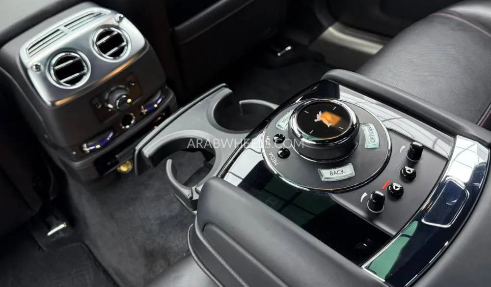 Rolls Royce Ghost 2020 for Sale in Dubai Image-17