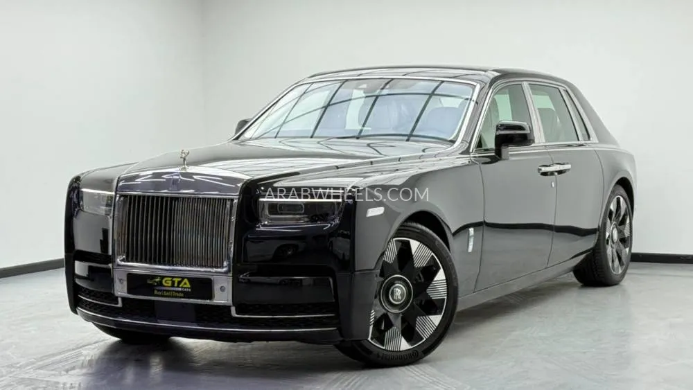 Rolls Royce Phantom 2024 for Sale in Dubai Image-3