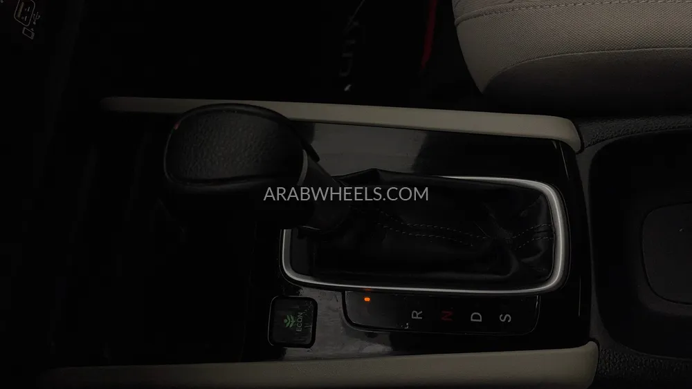 Honda City 2023 for Sale in Dubai Image-18