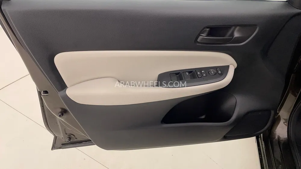 Honda City 2023 for Sale in Dubai Image-19