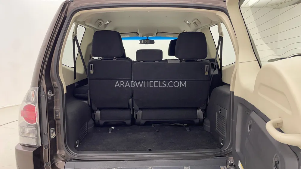 Mitsubishi Pajero 2017 for Sale in Dubai Image-25