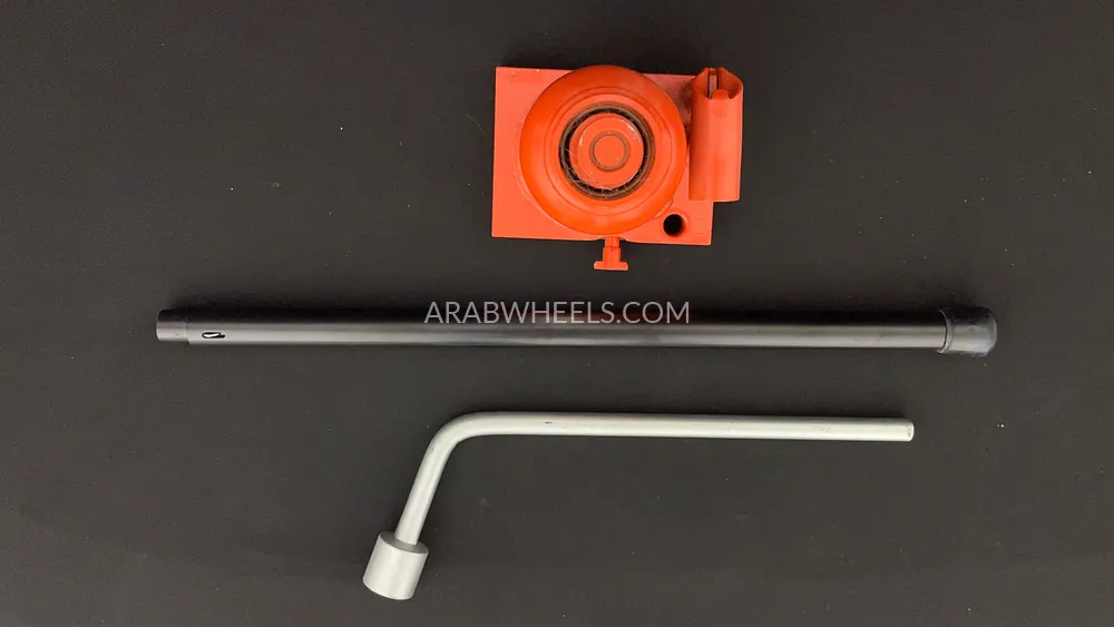 Mitsubishi Pajero 2017 for Sale in Dubai Image-28