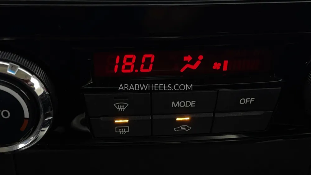 Mitsubishi Pajero 2017 for Sale in Dubai Image-37