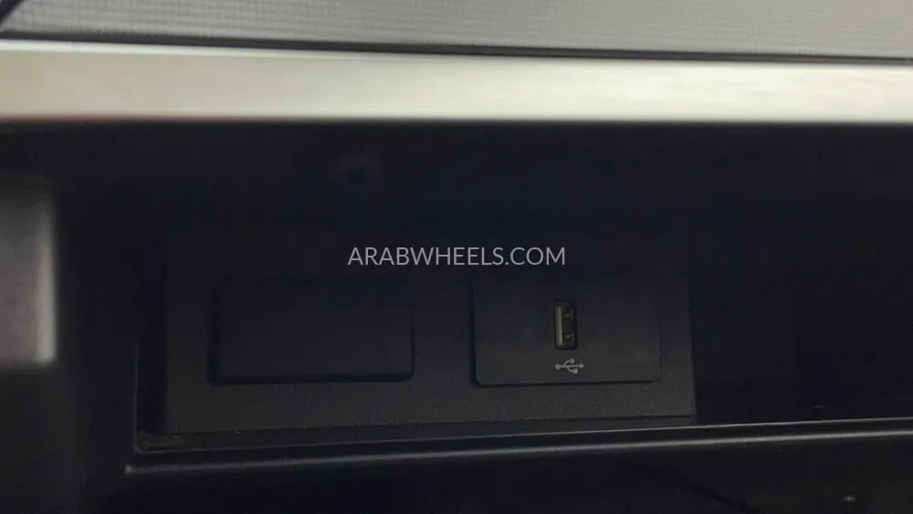 Mitsubishi Pajero 2017 for Sale in Dubai Image-40