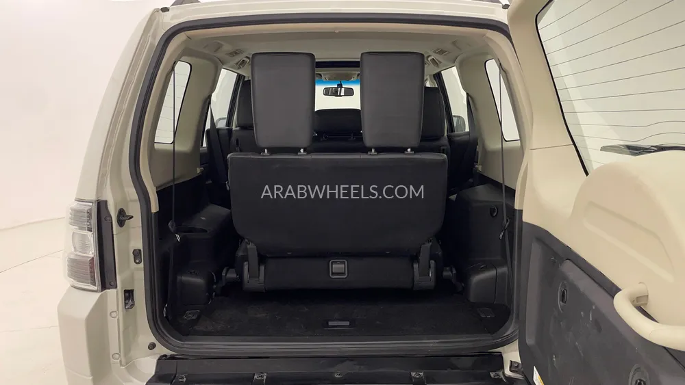 Mitsubishi Pajero 2022 for Sale in Dubai Image-27