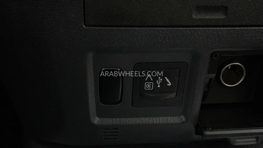 Mitsubishi Pajero 2022 for Sale in Dubai Image-44