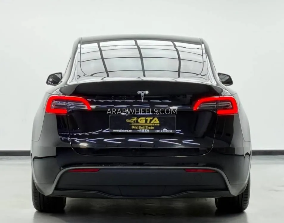 Tesla Model Y 2024 for Sale in Dubai Image-5