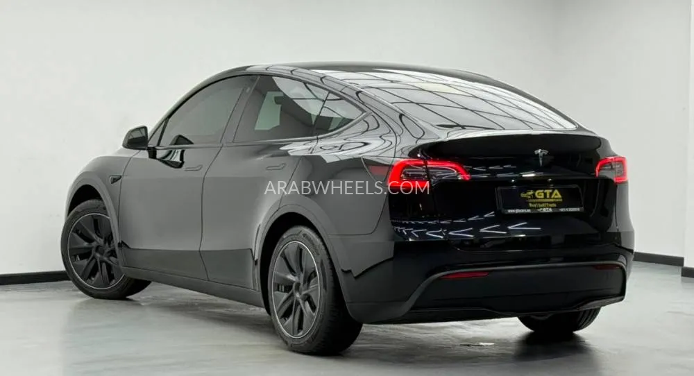 Tesla Model Y 2024 for Sale in Dubai Image-6
