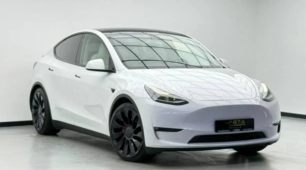 Tesla Model Y 2023 for Sale in Dubai Image-18