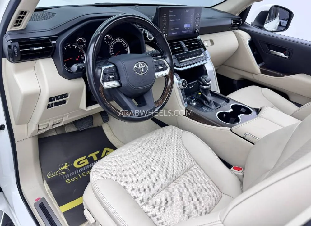 Toyota Land Cruiser 2022 for Sale in Dubai Image-11