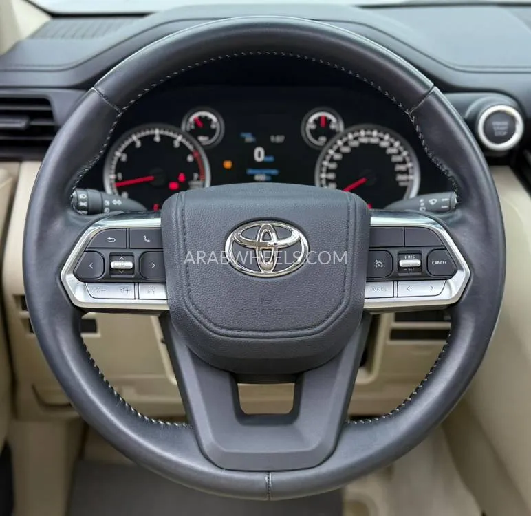 Toyota Land Cruiser 2024 for Sale in Dubai Image-7