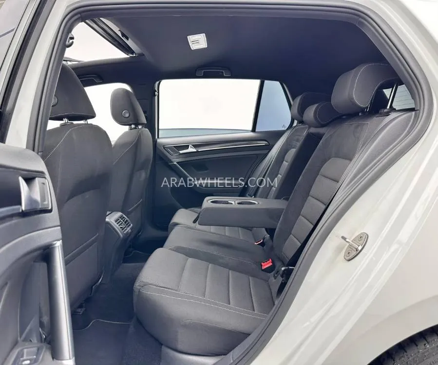  فولكس واجن R جولف  2019 for Sale in دبي Image-18