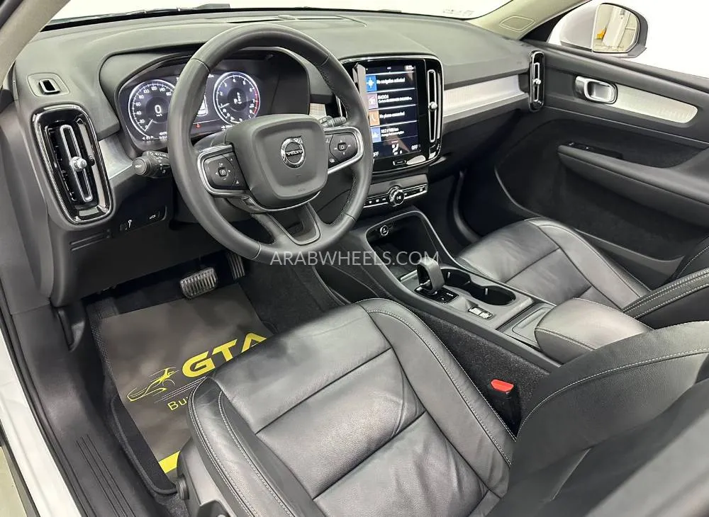 Volvo XC40 2022 for Sale in Dubai Image-17