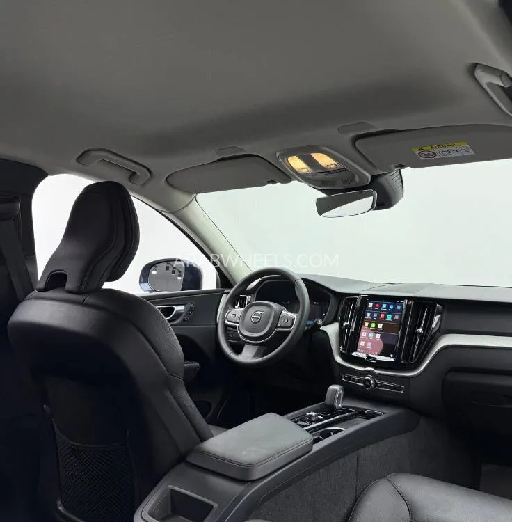 فولفو إكس سي 60 2024 for Sale in دبي Image-13